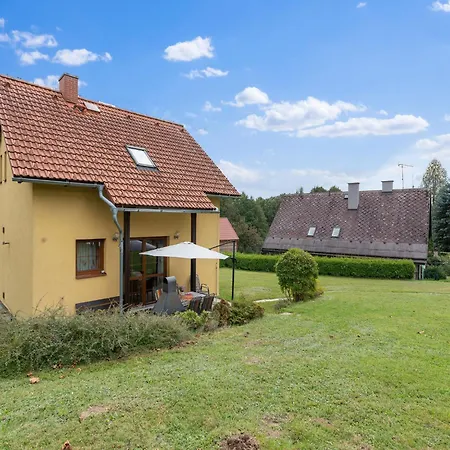 By Interhome Vakantiehuis Zásada